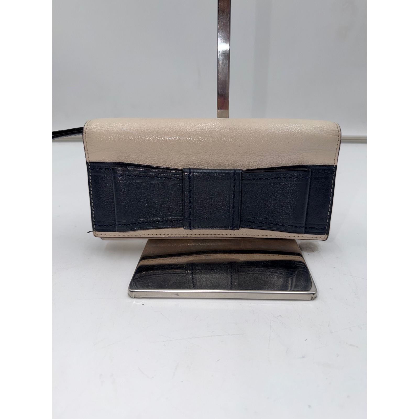 Kate Spade New York Cream Navy Blue Leather Bow Continental Zip Around Wallet